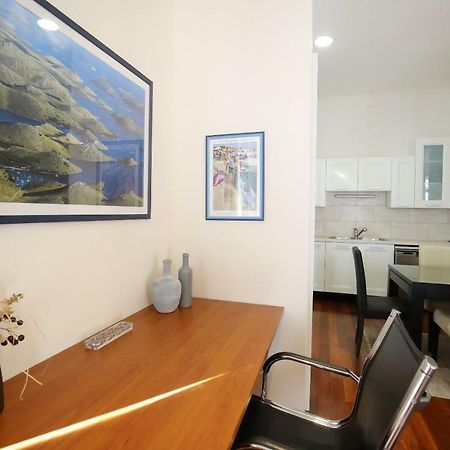 Seafront Beach Apartment - Directly At The Beach Zadar Exteriör bild