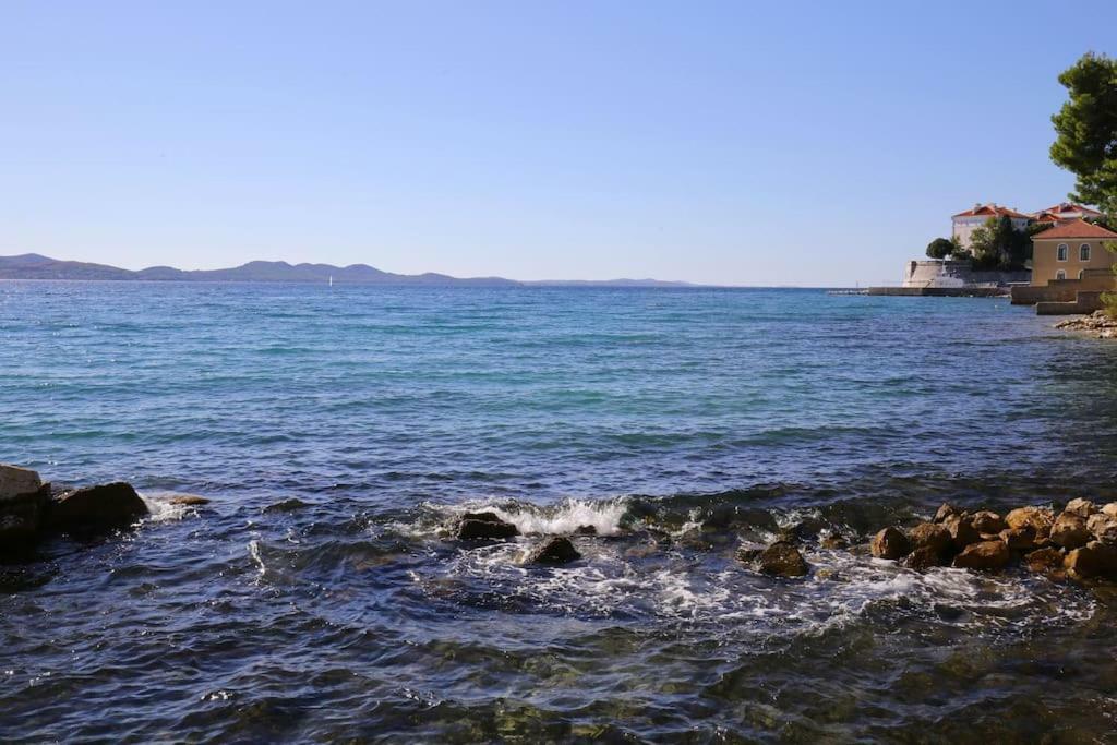 Seafront Beach Apartment - Directly At The Beach Zadar Exteriör bild