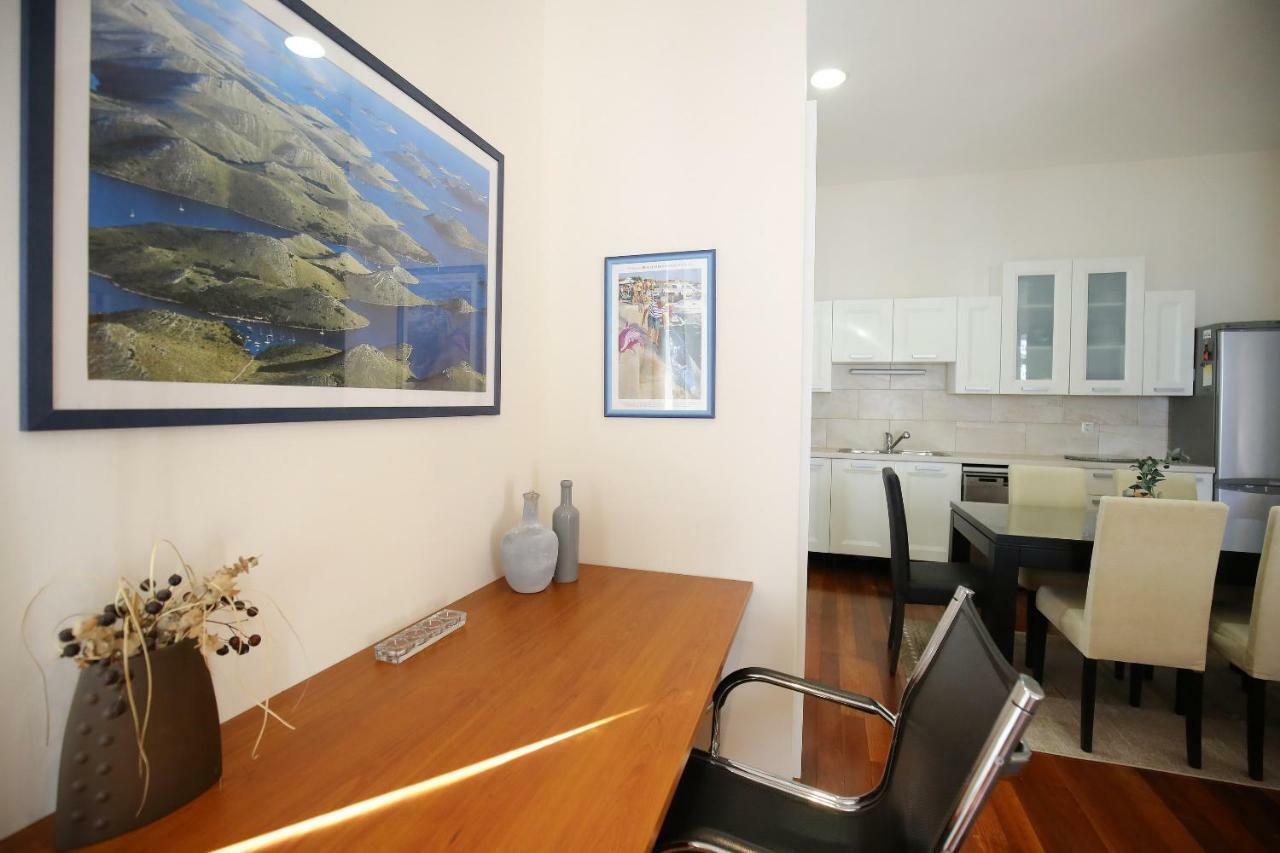 Seafront Beach Apartment - Directly At The Beach Zadar Exteriör bild