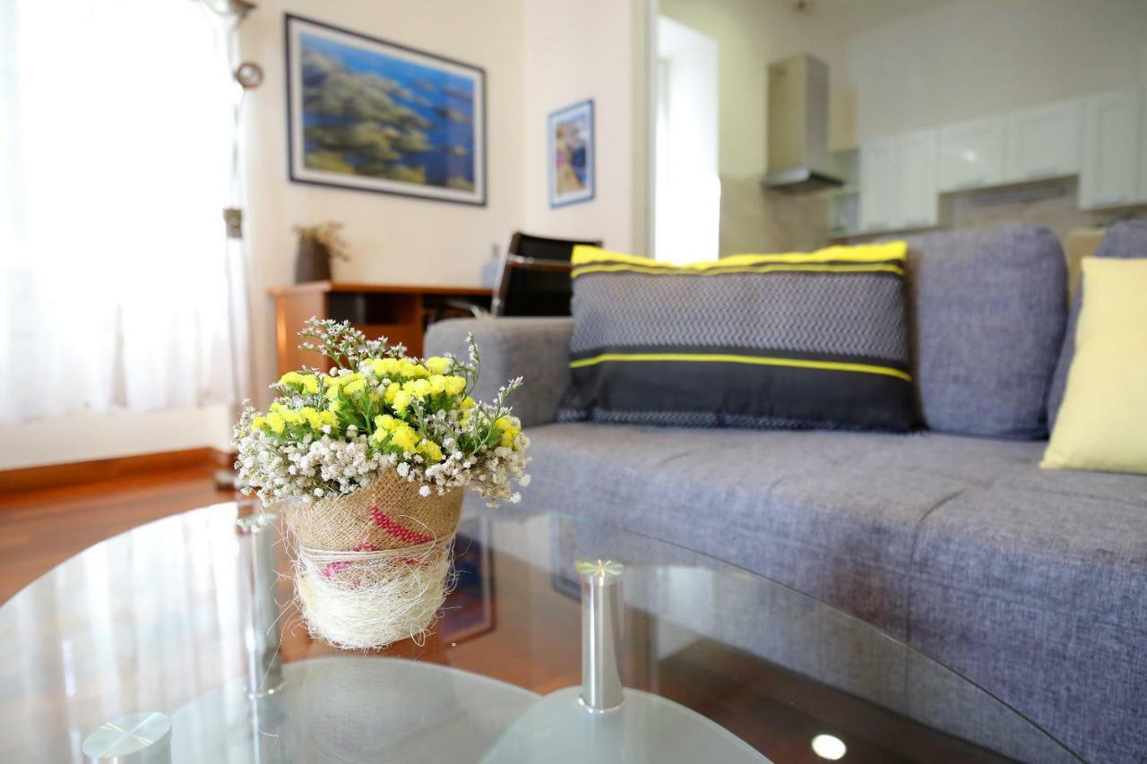 Seafront Beach Apartment - Directly At The Beach Zadar Exteriör bild