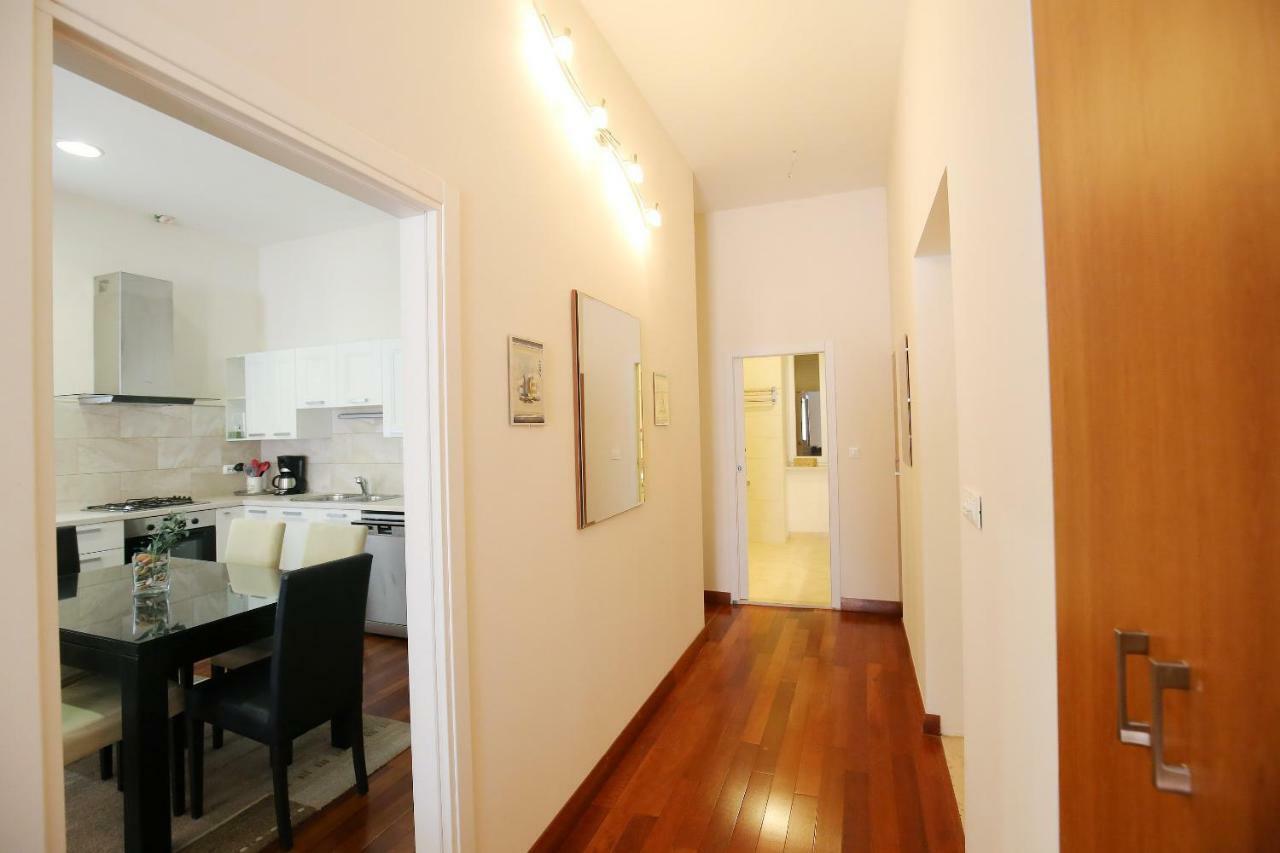 Seafront Beach Apartment - Directly At The Beach Zadar Exteriör bild
